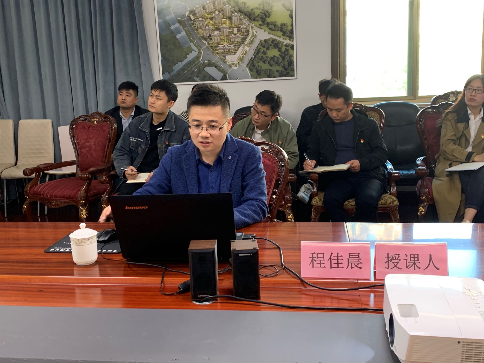 fc8c6e5a0cfa928ffd00f62f58725ee6.jpg 首一.jpg